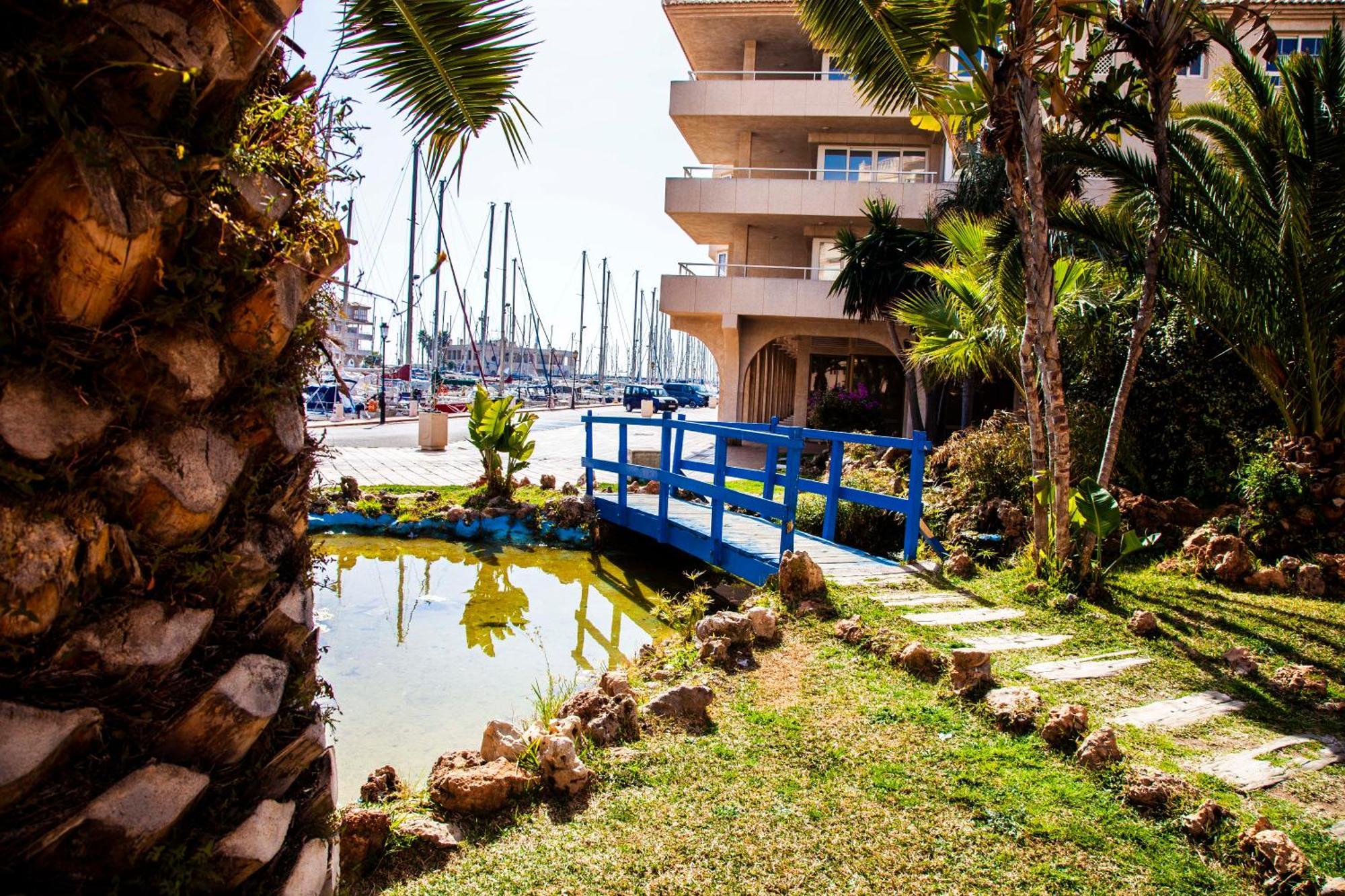 Expoholidays - Puerto Deportivo La Goleta Almerimar Esterno foto