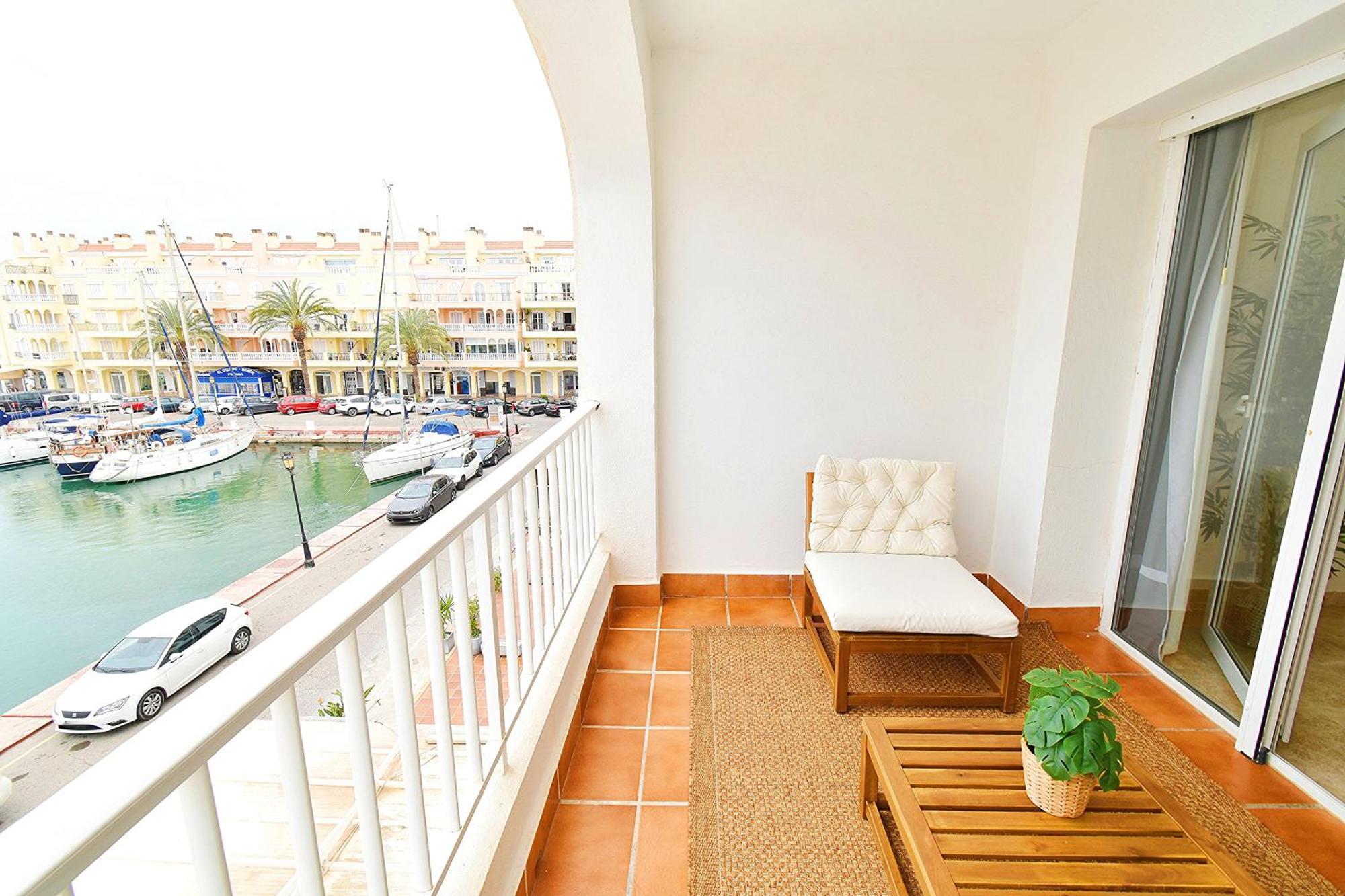 Expoholidays - Puerto Deportivo La Goleta Almerimar Esterno foto